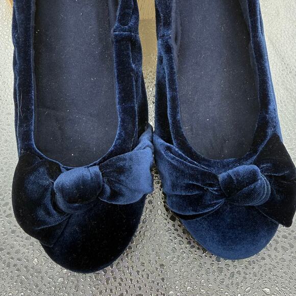 NWT Bandolino Alexia Velvet Navy Ballet Flats Size 9 Knotted Toe - Picture 5 of 8